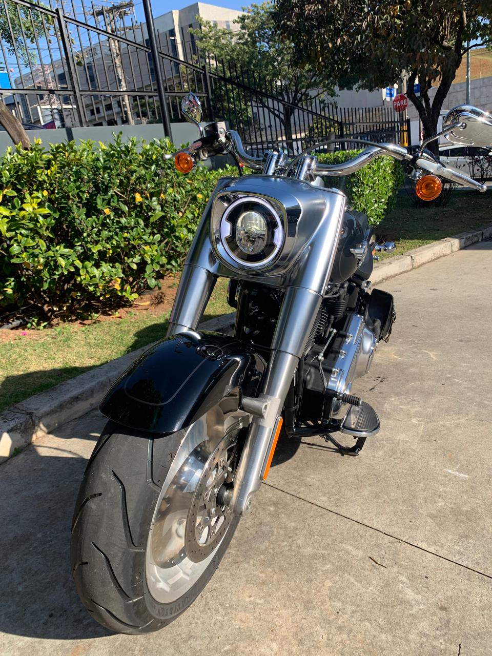 HARLEY-DAVIDSON SOFTAIL FAT BOY 114