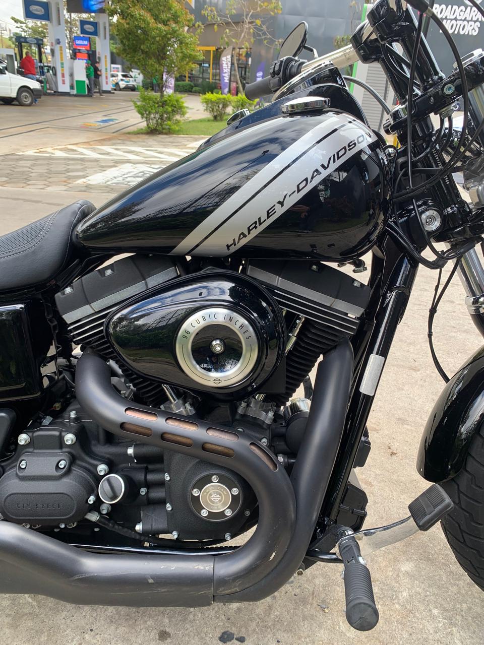 HARLEY-DAVIDSON DYNA FAT BOB