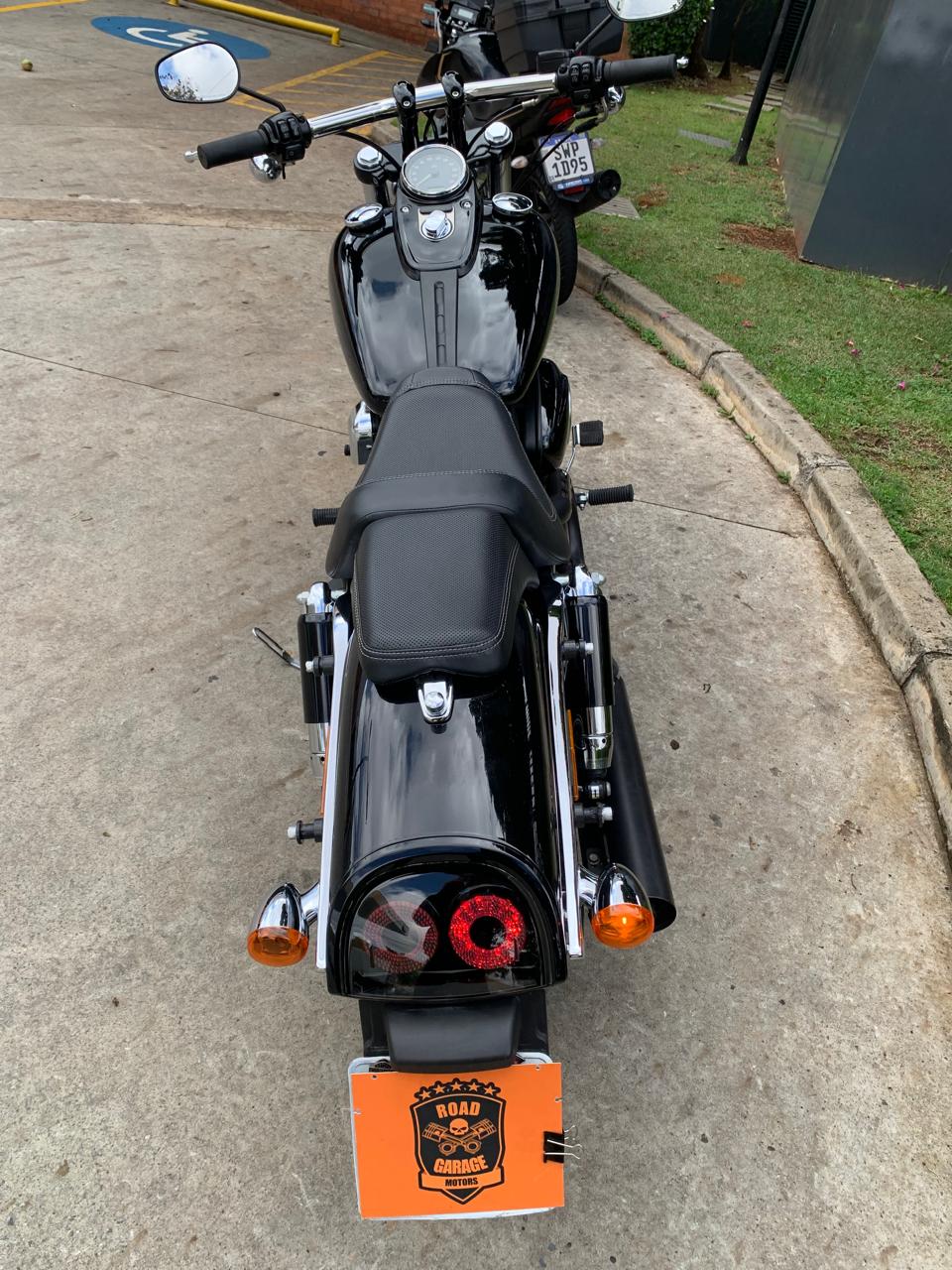 HARLEY-DAVIDSON DYNA FAT BOB