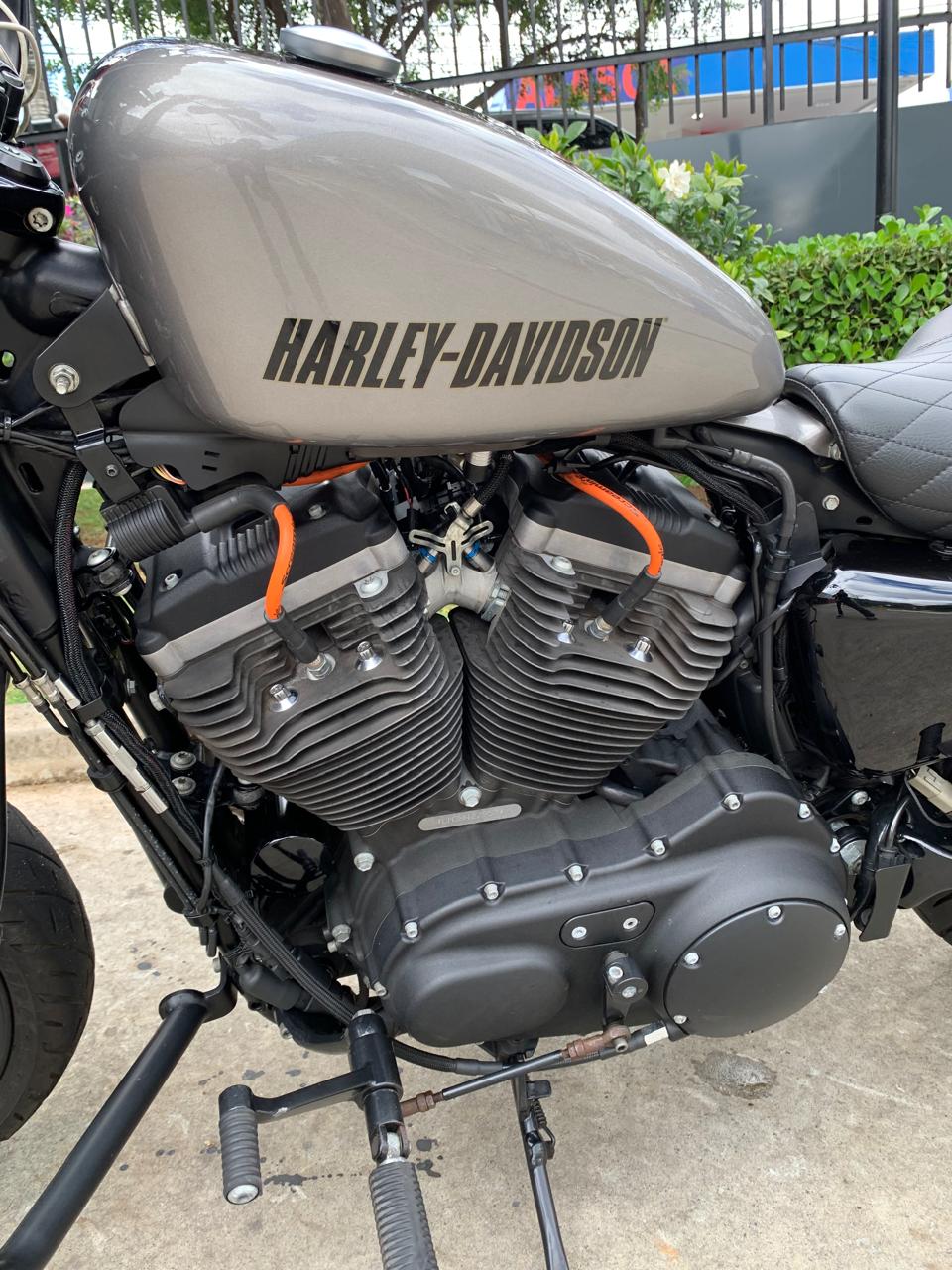 HARLEY-DAVIDSON SPORTSTER ROADSTER