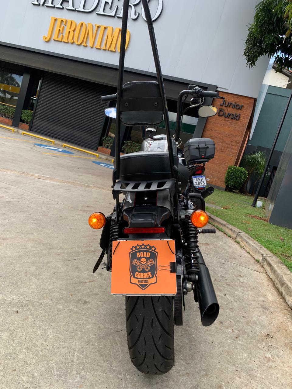 HARLEY-DAVIDSON SPORTSTER ROADSTER