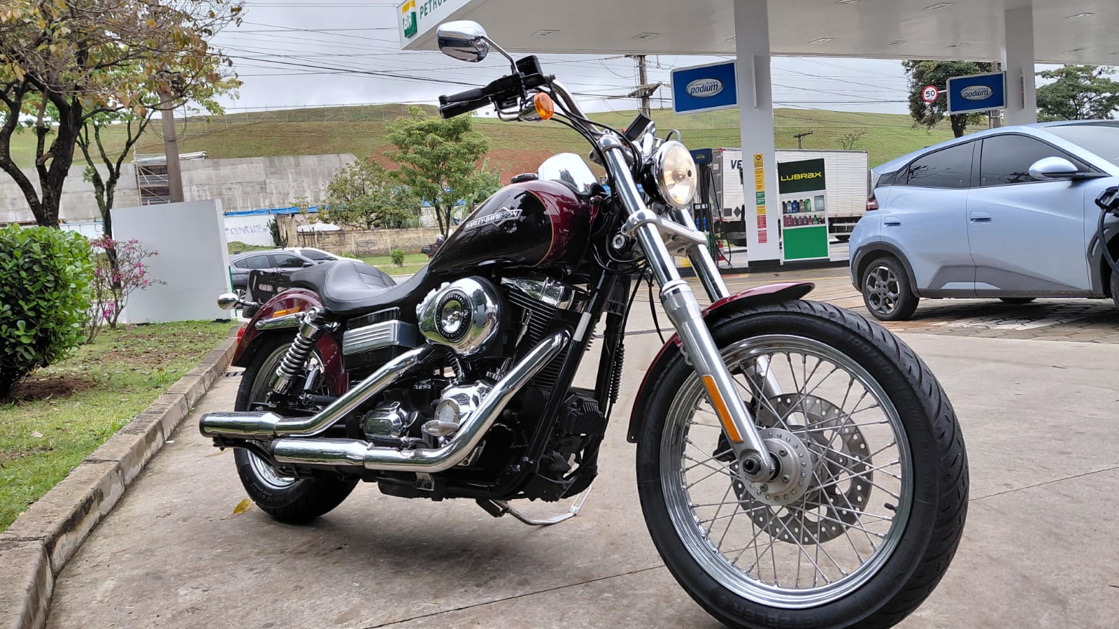HARLEY-DAVIDSON DYNA SUPER GLIDE CUSTOM