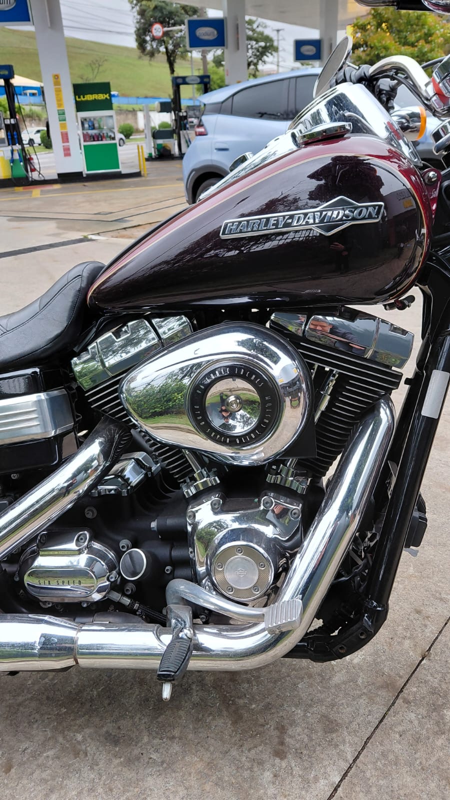 HARLEY-DAVIDSON DYNA SUPER GLIDE CUSTOM