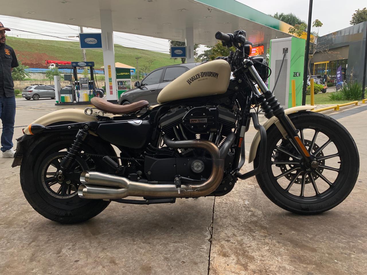 HARLEY-DAVIDSON SPORTSTER XL 883 N IRON