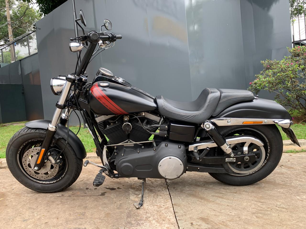 HARLEY-DAVIDSON DYNA FAT BOB