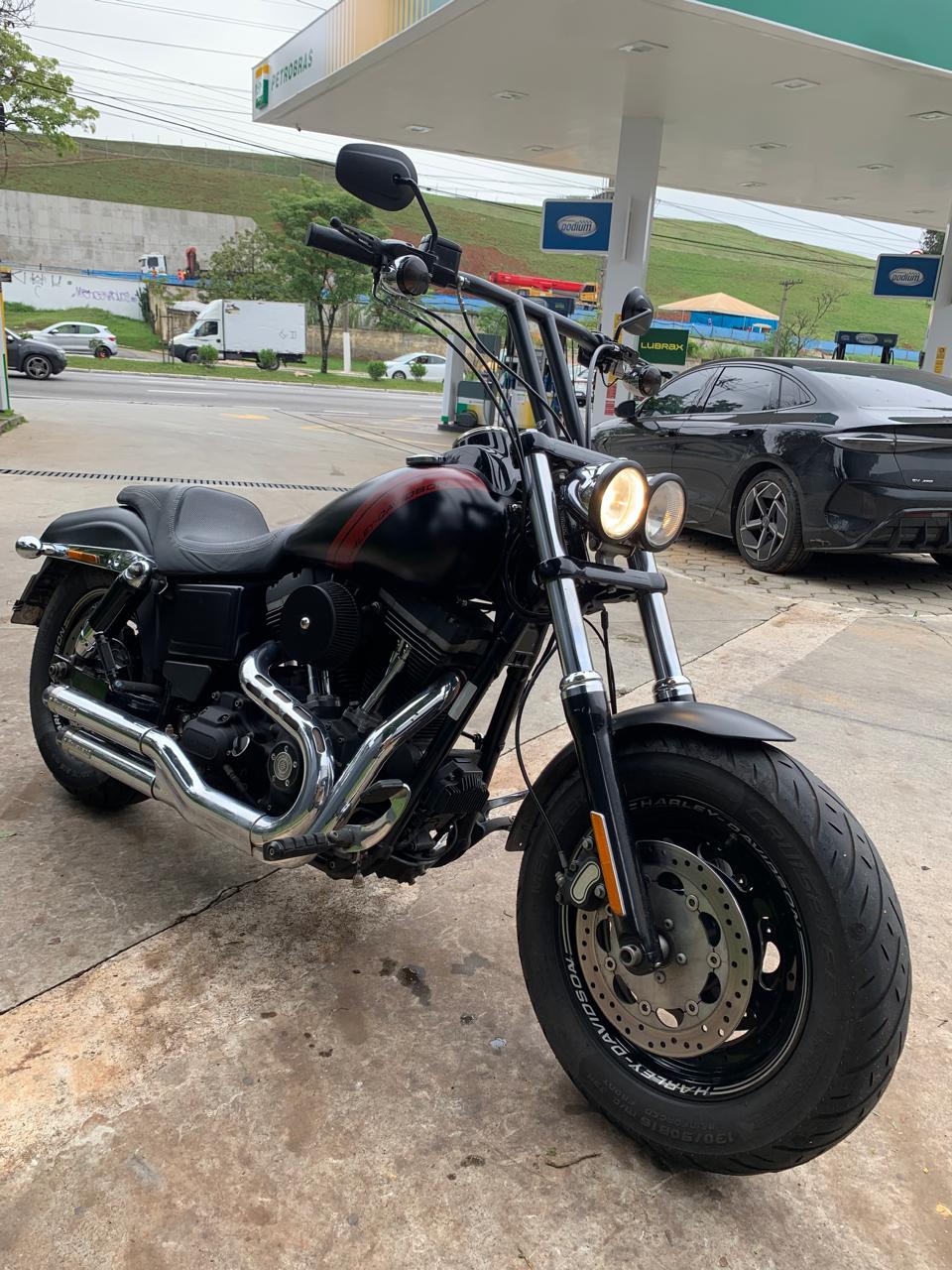 HARLEY-DAVIDSON DYNA FAT BOB
