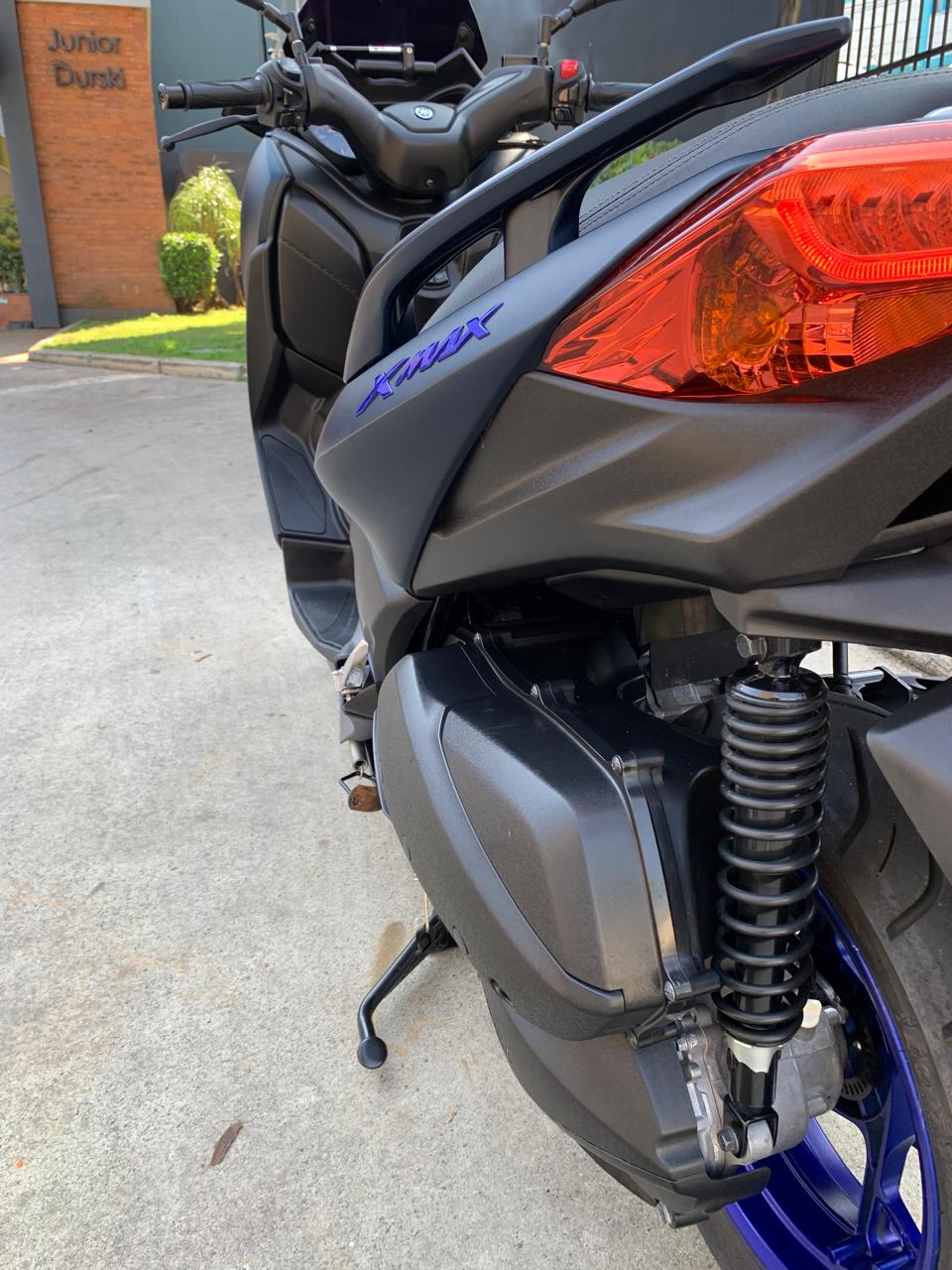 YAMAHA XMAX ABS