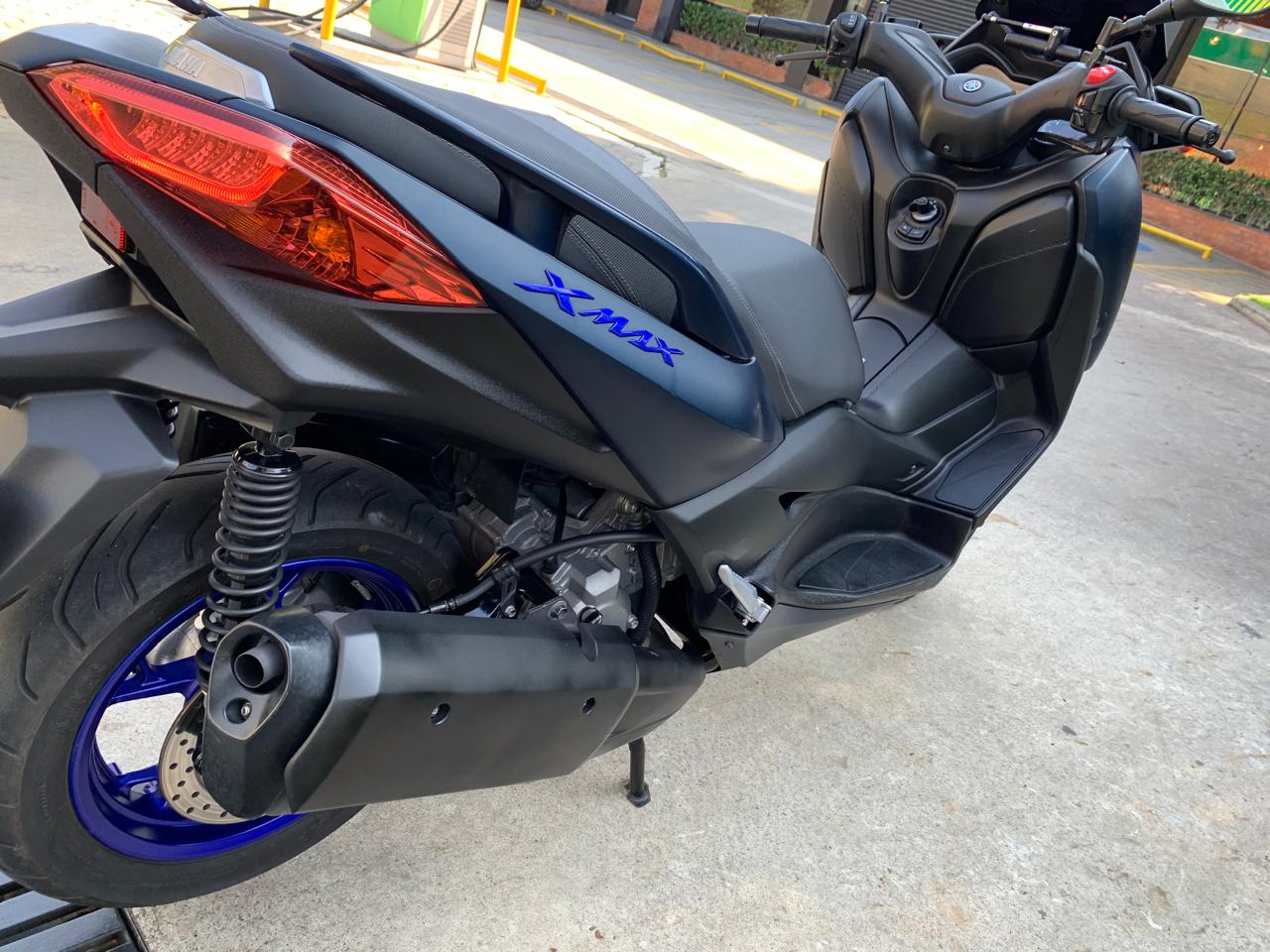 YAMAHA XMAX ABS