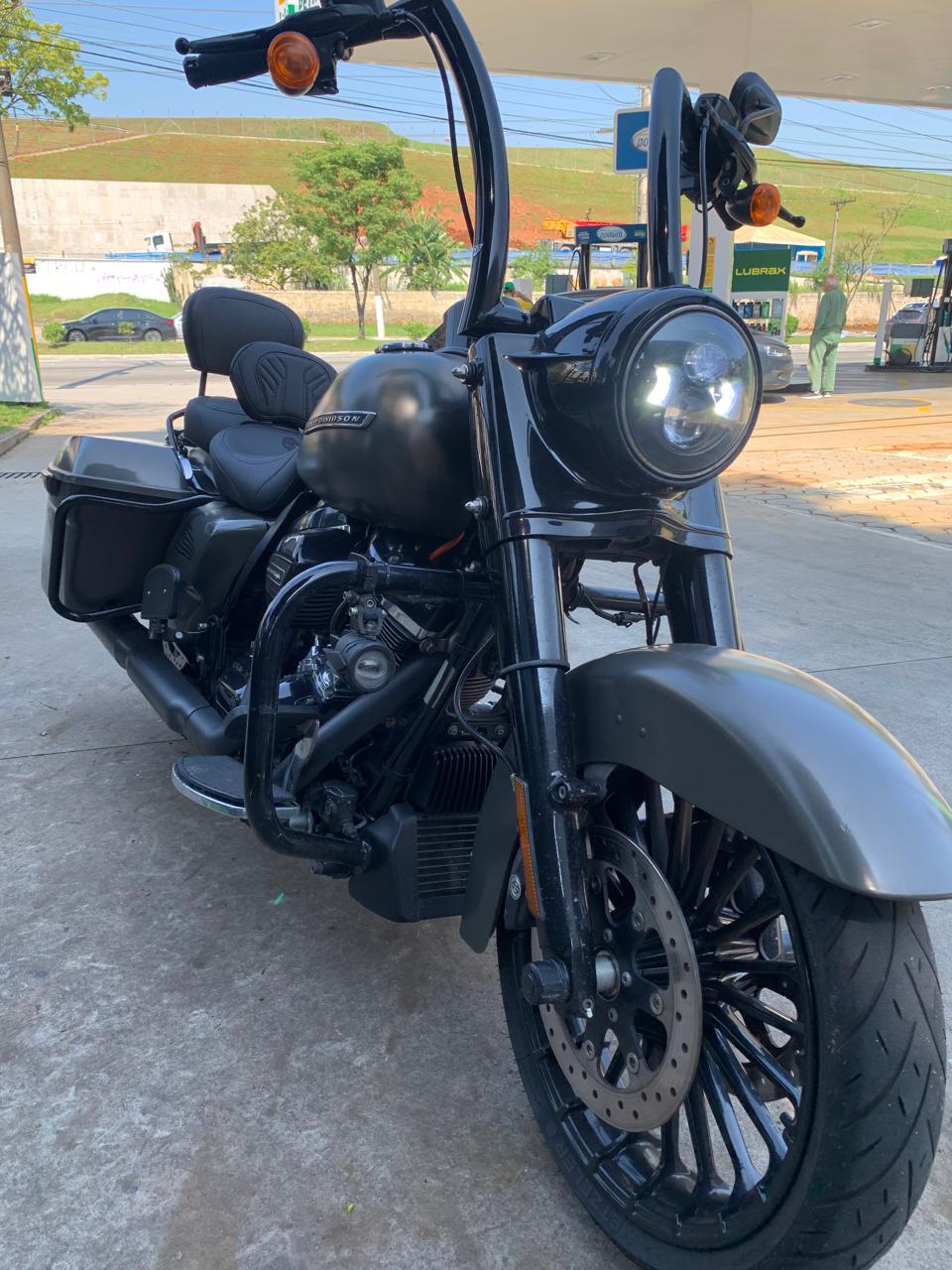 HARLEY-DAVIDSON ROAD KING SPECIAL