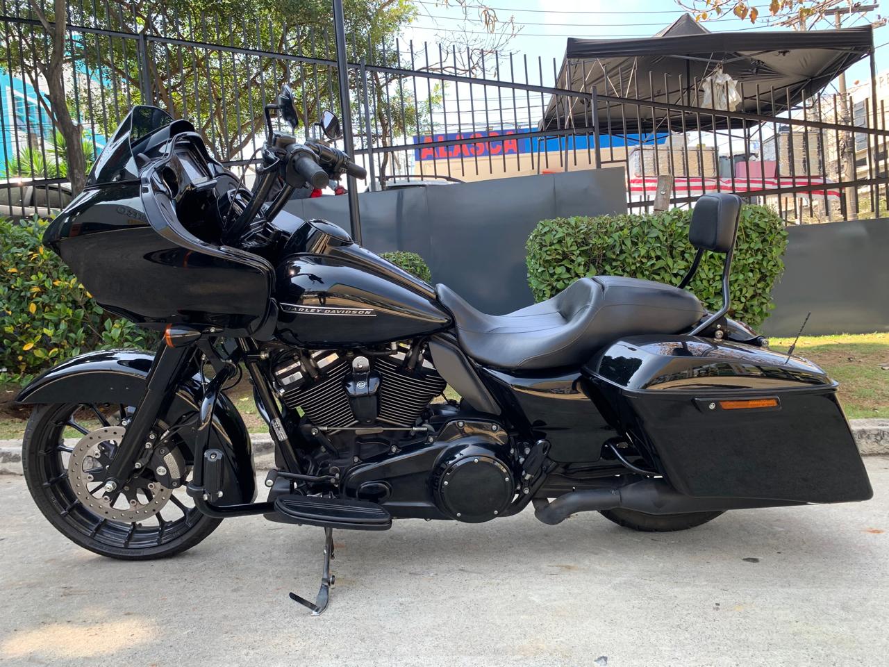 HARLEY-DAVIDSON ROAD GLIDE SPECIAL