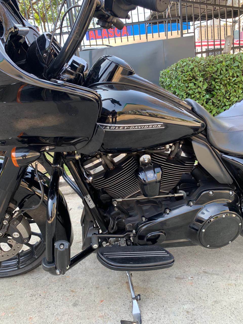 HARLEY-DAVIDSON ROAD GLIDE SPECIAL