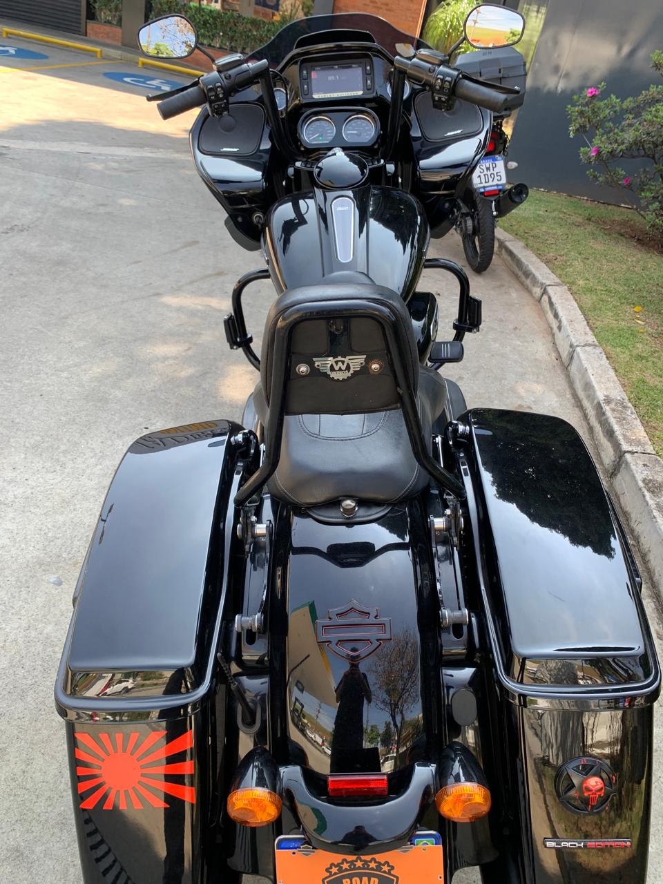 HARLEY-DAVIDSON ROAD GLIDE SPECIAL