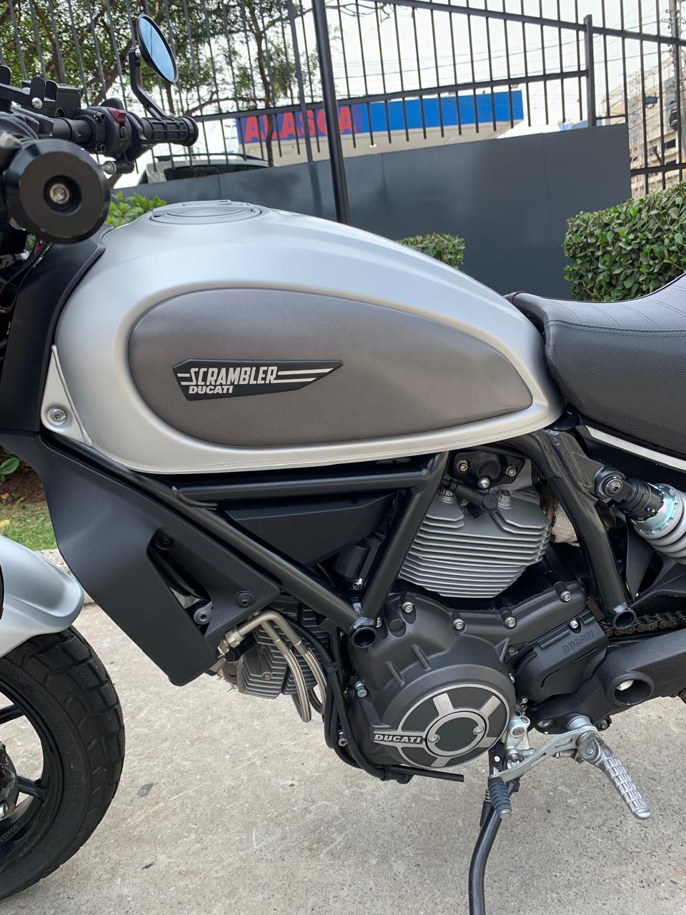 DUCATI SCRAMBLER ICON