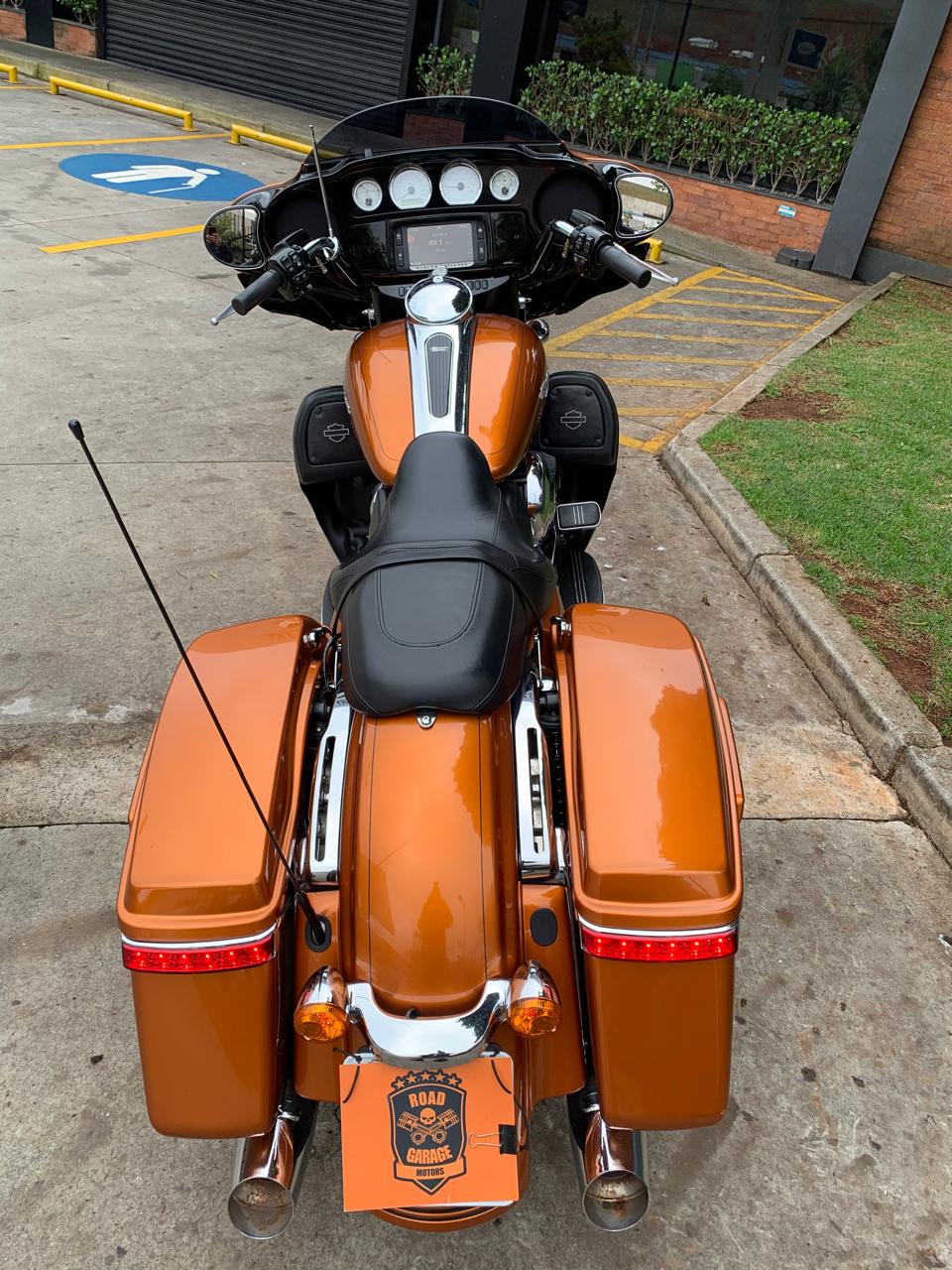 HARLEY-DAVIDSON STREET GLIDE