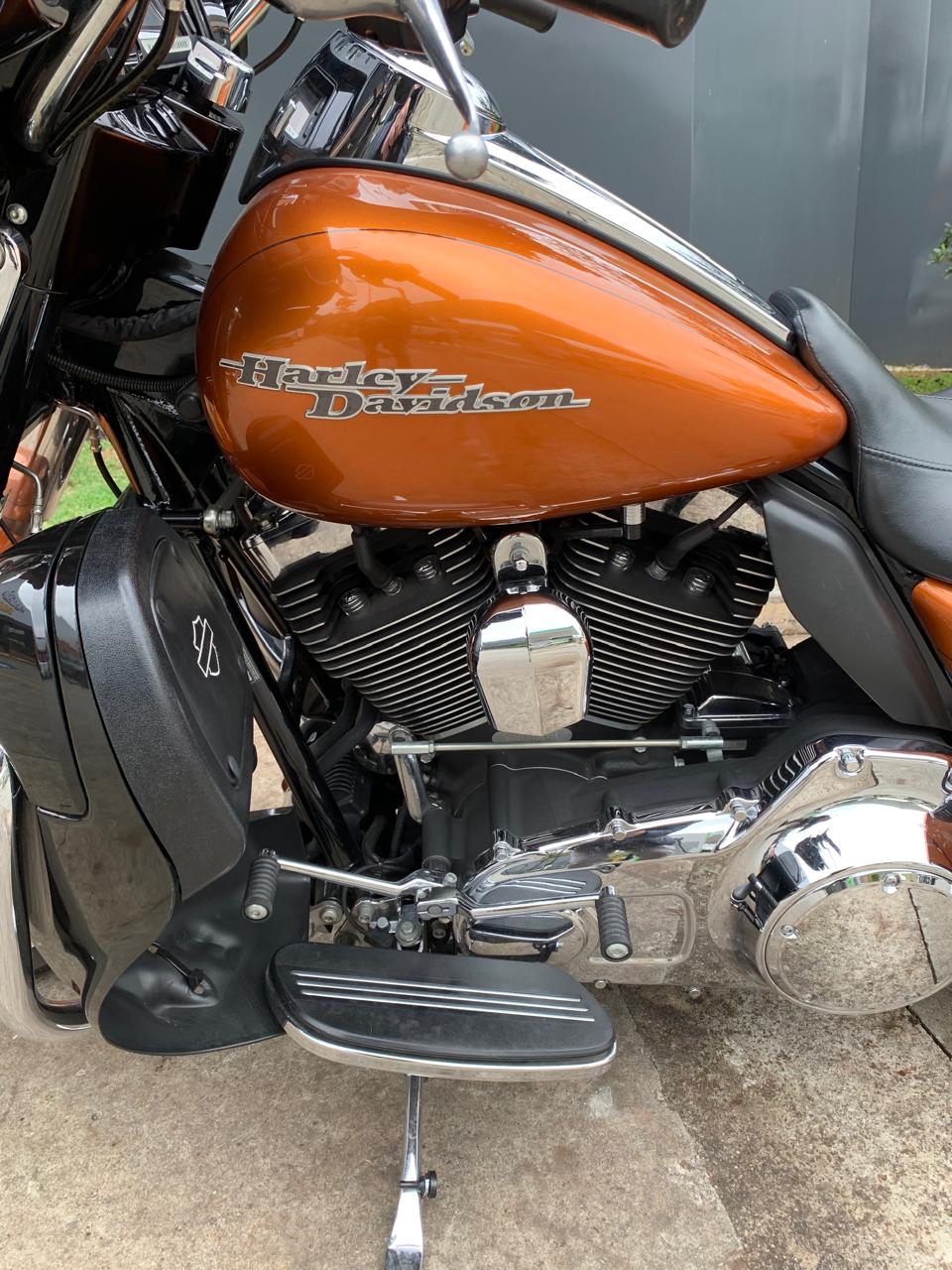 HARLEY-DAVIDSON STREET GLIDE