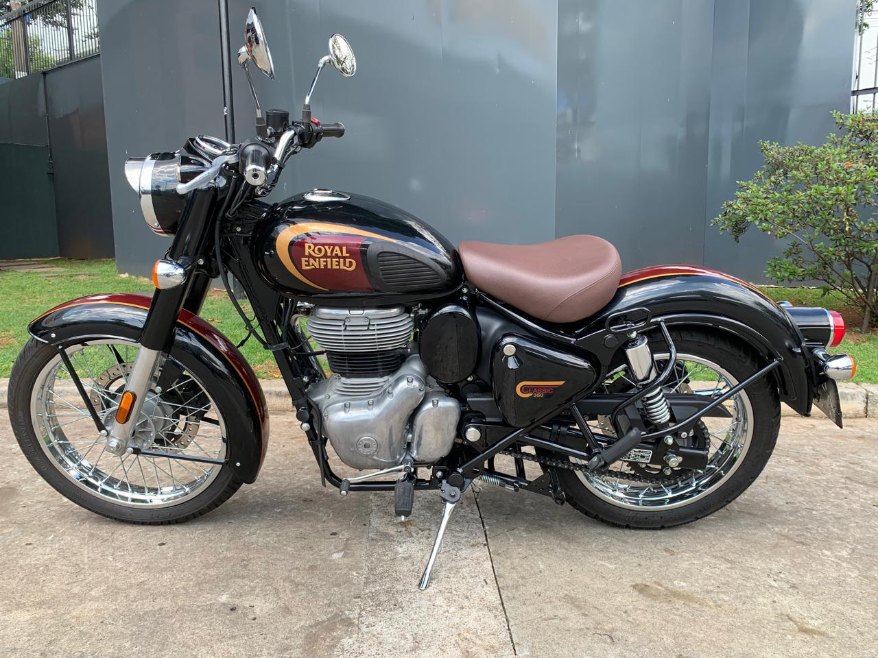 ROYAL ENFIELD CLASSIC 500