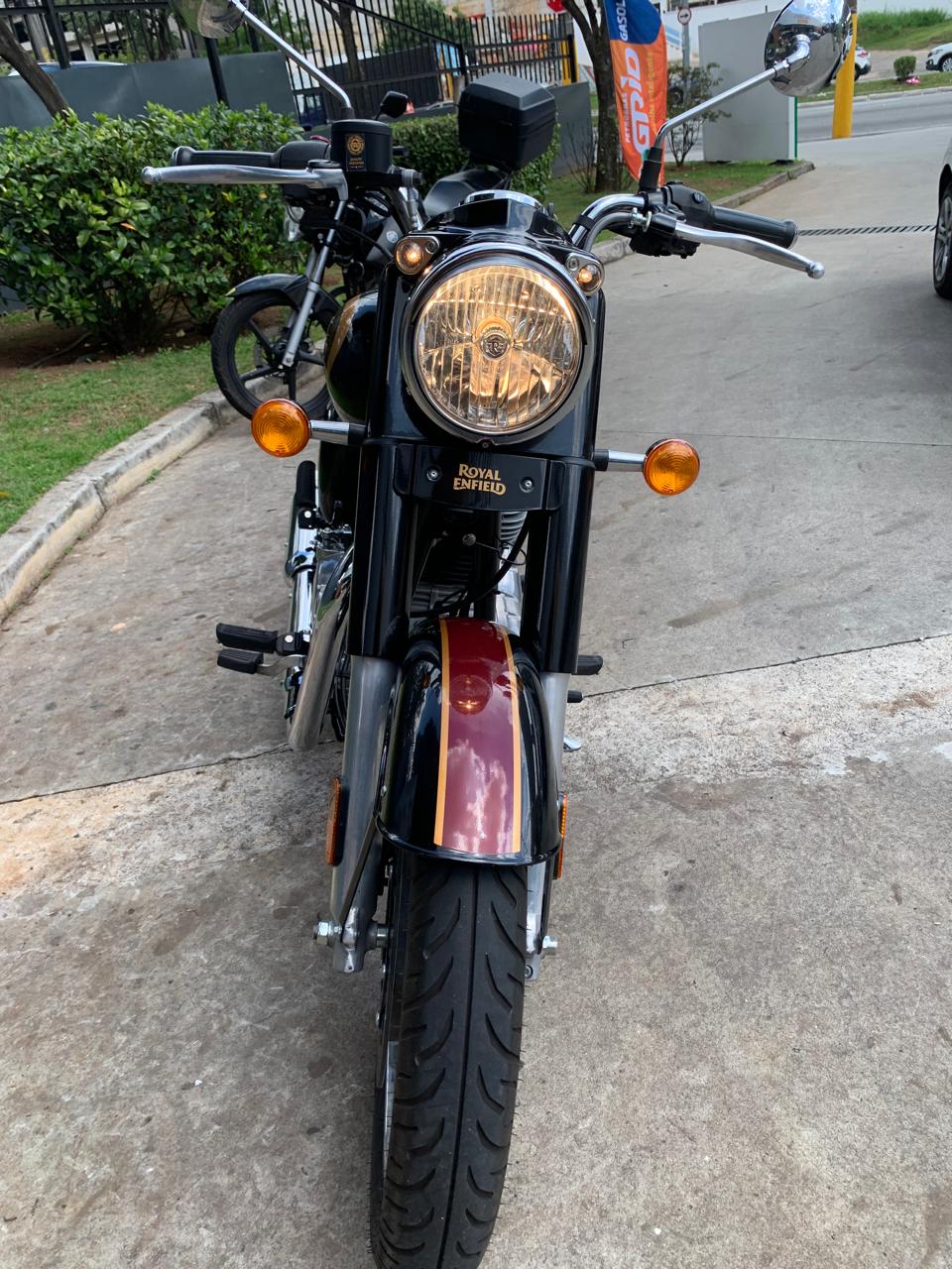 ROYAL ENFIELD CLASSIC 500