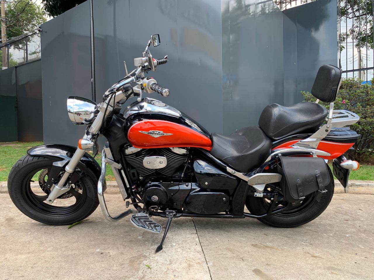 SUZUKI BOULEVARD M800