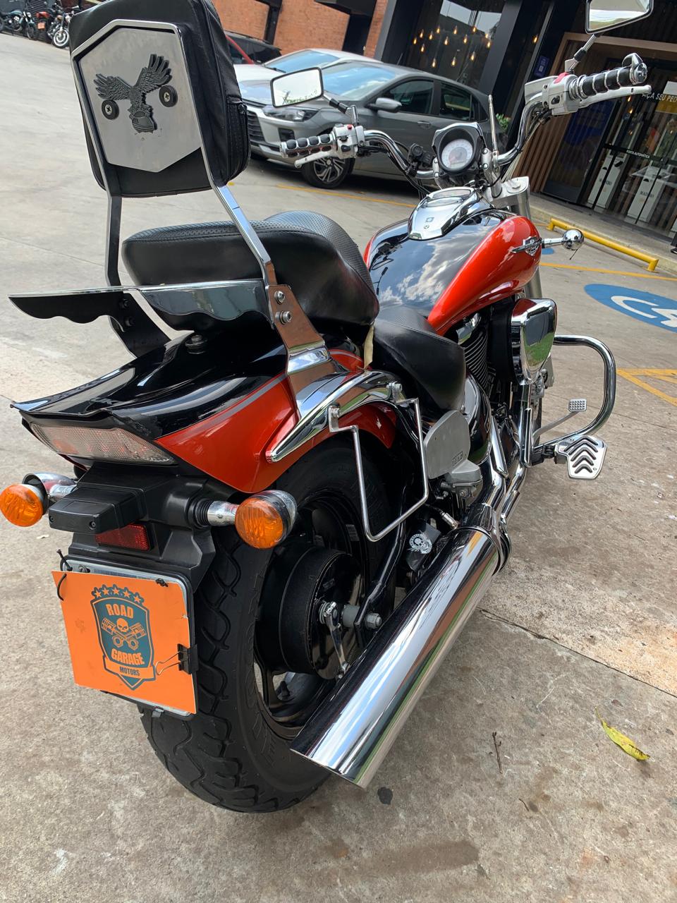 SUZUKI BOULEVARD M800