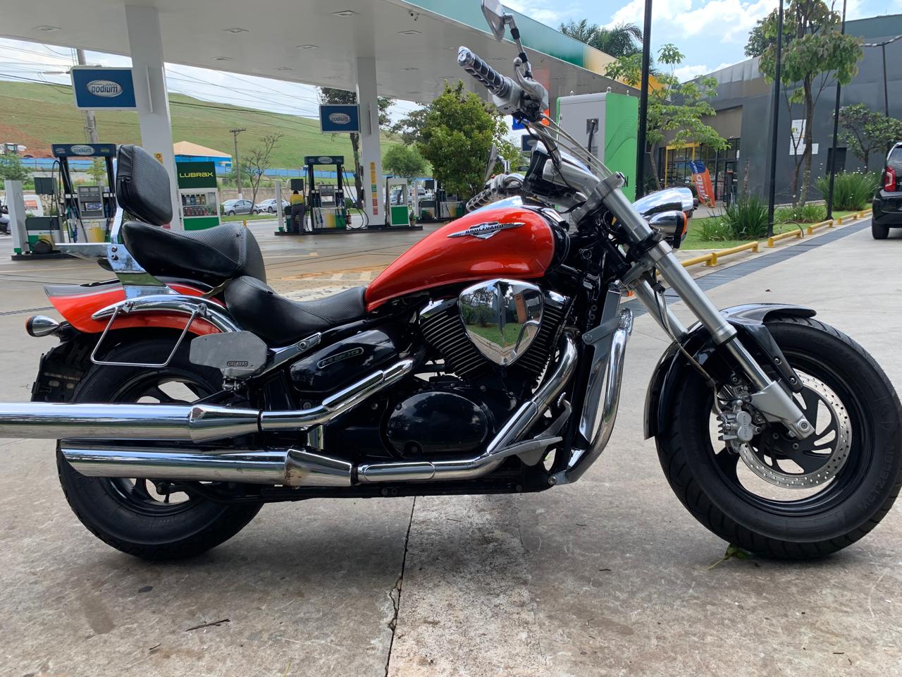 SUZUKI BOULEVARD M800