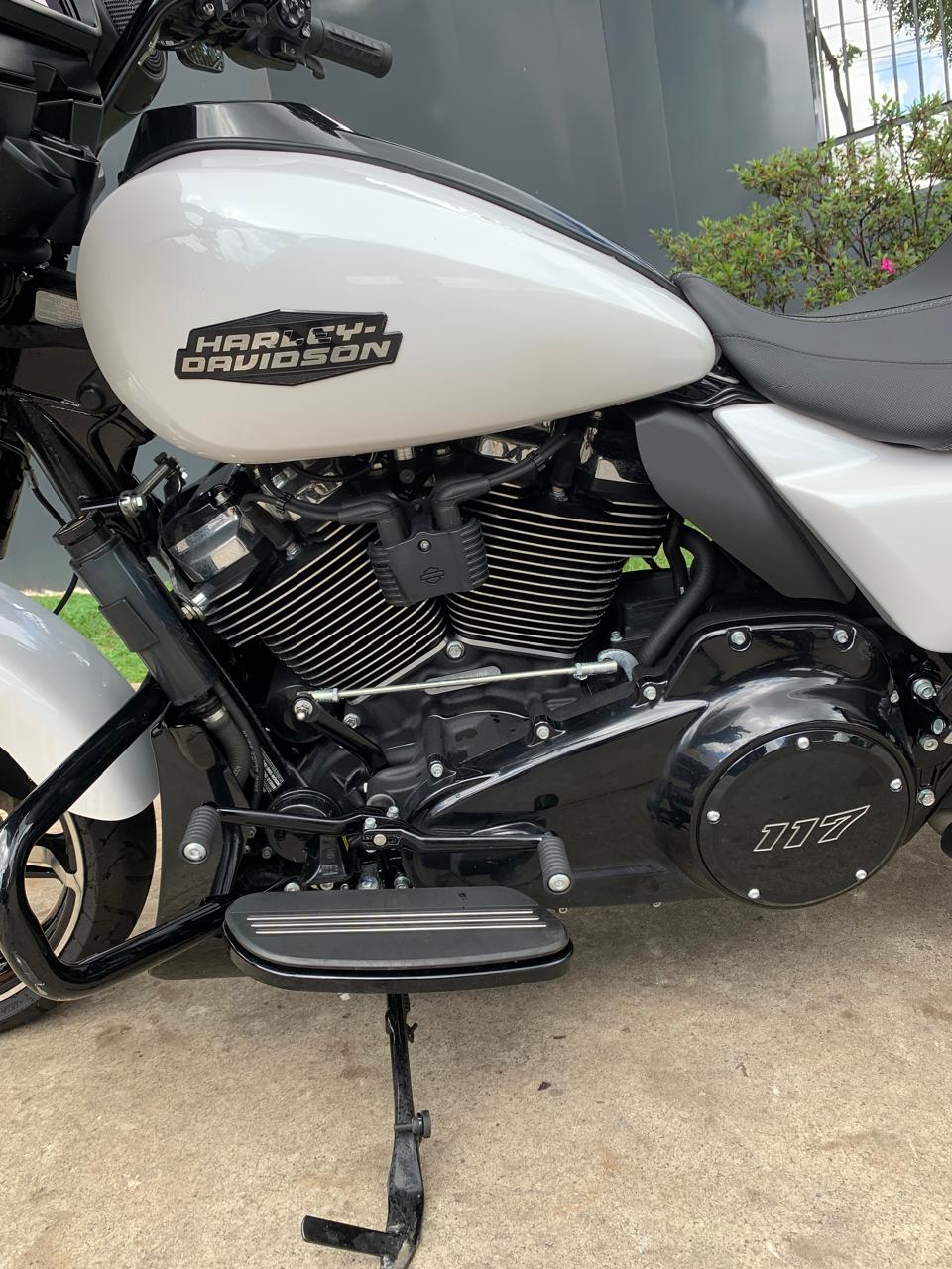 HARLEY-DAVIDSON STREET GLIDE SPECIAL