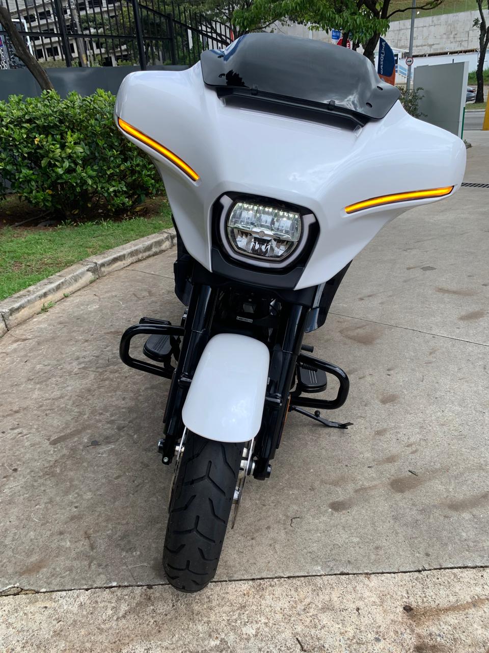 HARLEY-DAVIDSON STREET GLIDE SPECIAL