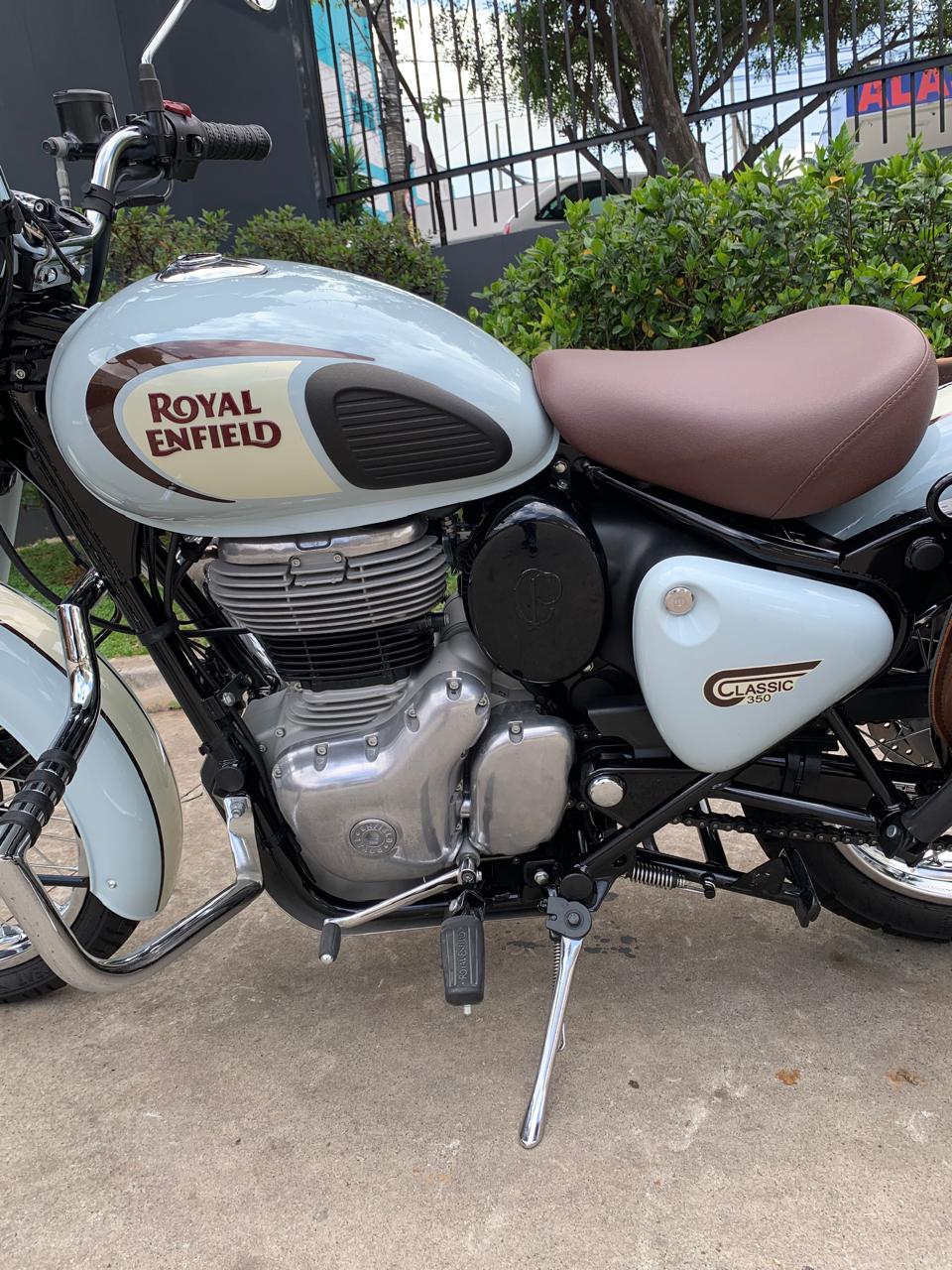 ROYAL ENFIELD CLASSIC 500