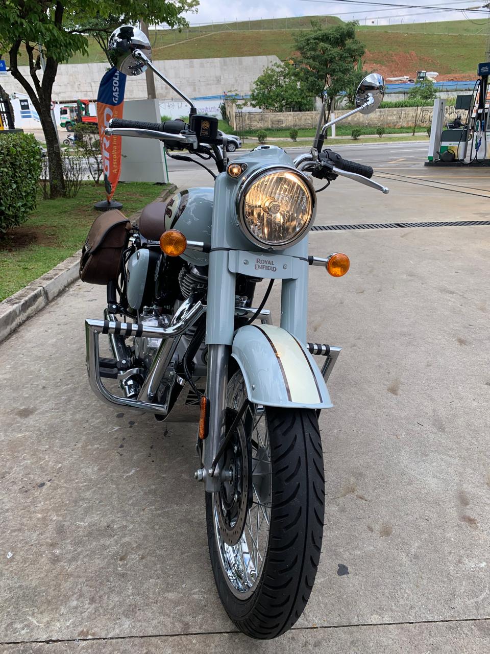 ROYAL ENFIELD CLASSIC 500