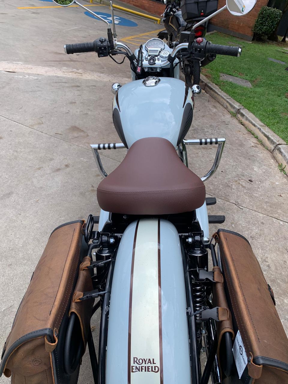 ROYAL ENFIELD CLASSIC 500