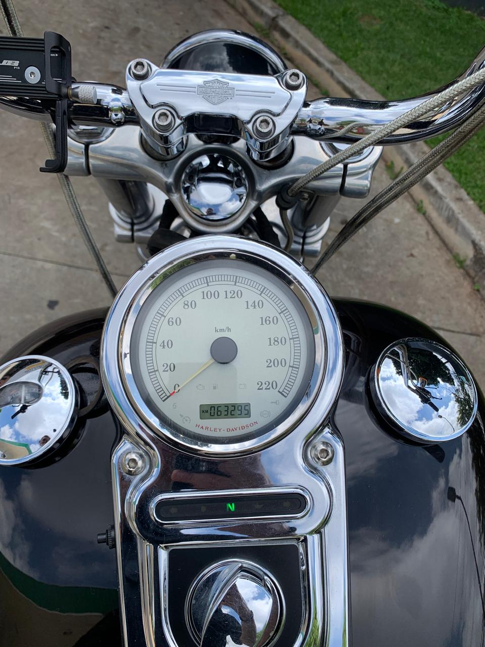 HARLEY-DAVIDSON DYNA SUPER GLIDE CUSTOM