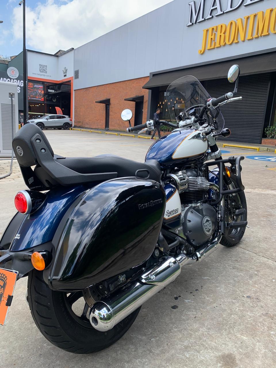 ROYAL ENFIELD SUPER METEOR 650