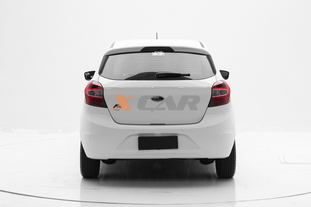 Car Image 16