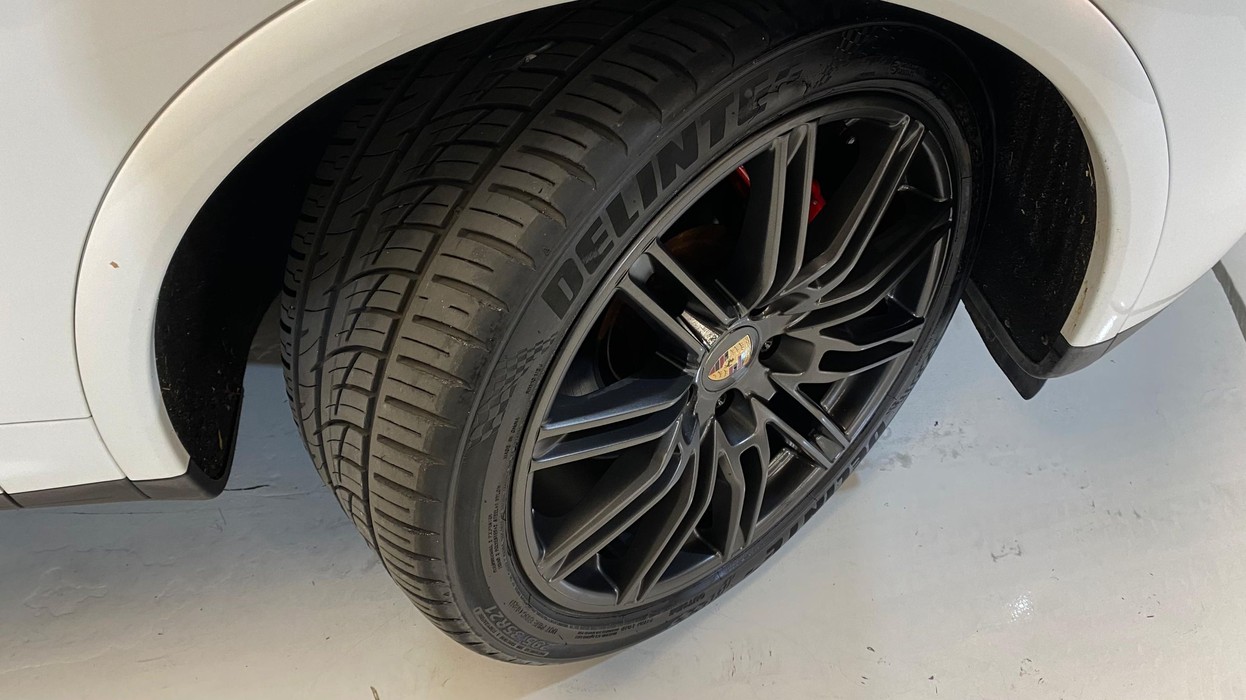 PORSCHE CAYENNE