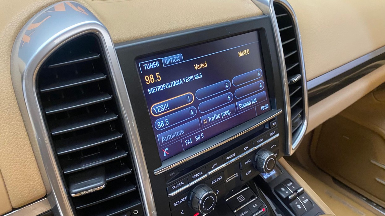 PORSCHE CAYENNE