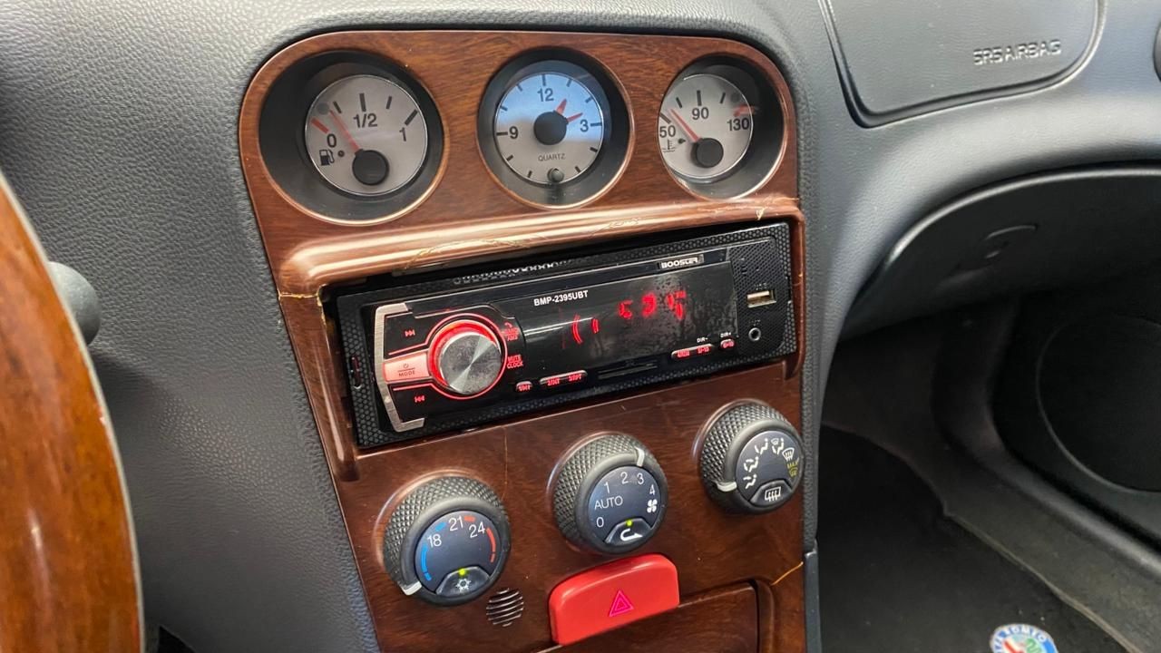 ALFA ROMEO 156