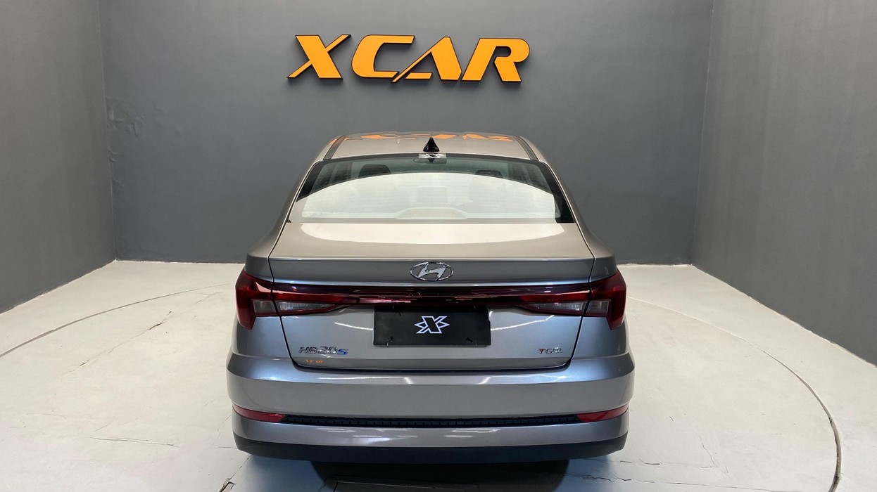 HYUNDAI HB20S