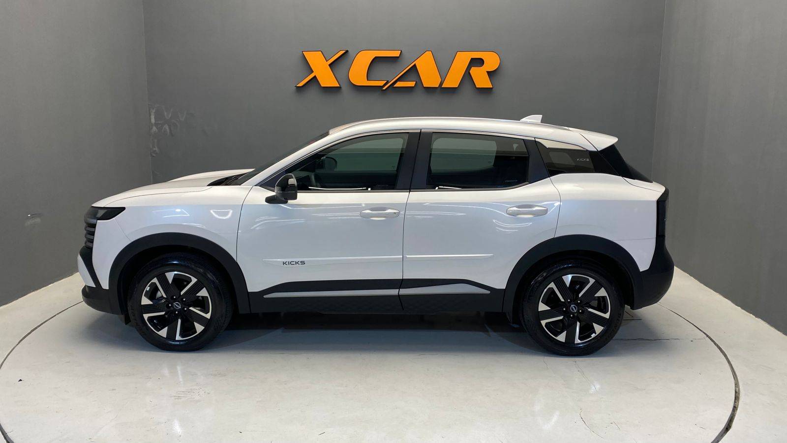 NISSAN KICKS