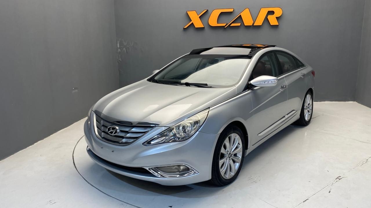 HYUNDAI SONATA