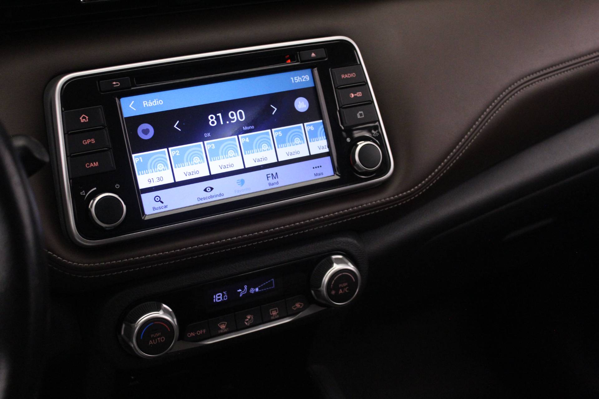 NISSAN KICKS