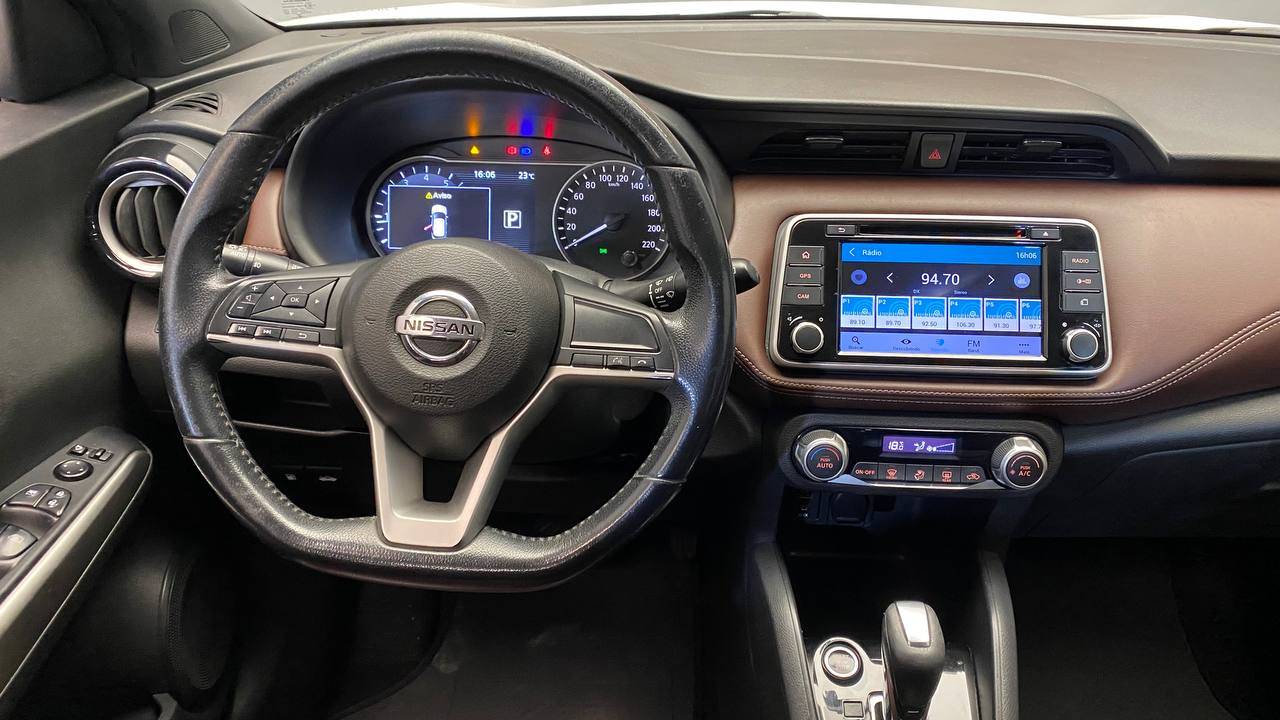 NISSAN KICKS