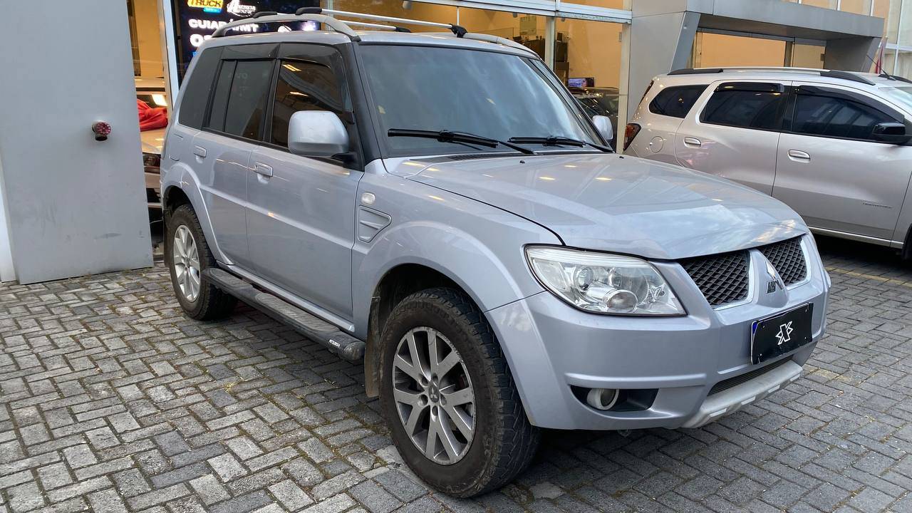 MITSUBISHI PAJERO TR4