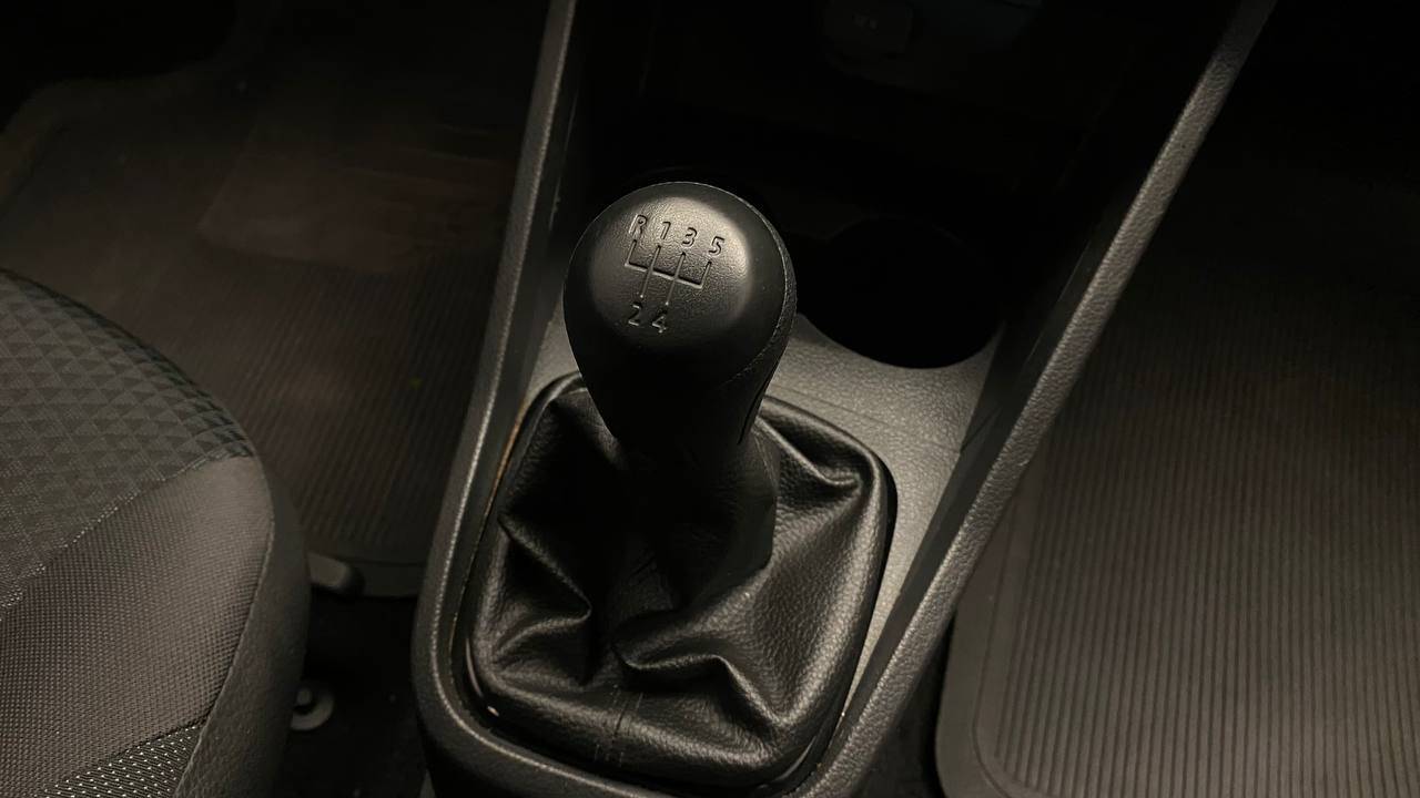 VOLKSWAGEN GOL