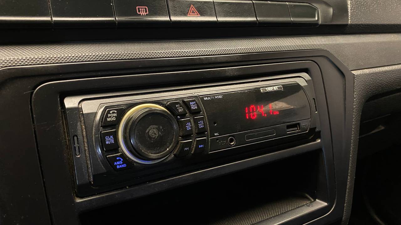 VOLKSWAGEN GOL