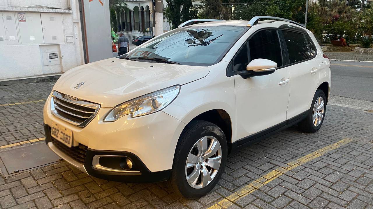 PEUGEOT 2008