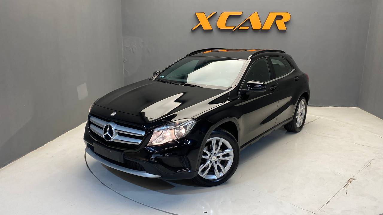 MERCEDES-BENZ GLA 200