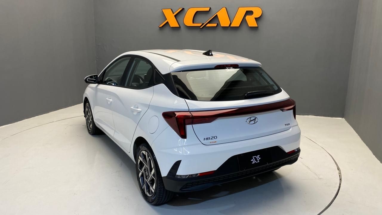 HYUNDAI HB20