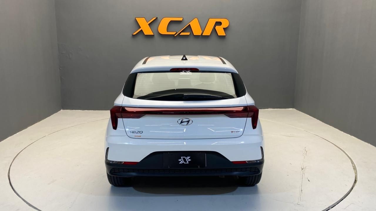 HYUNDAI HB20