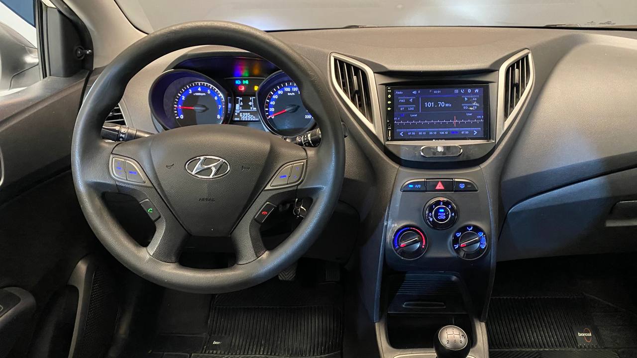HYUNDAI HB20