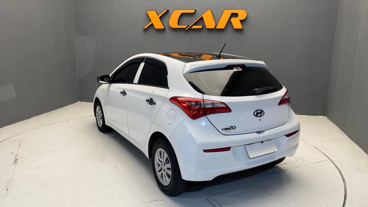 HYUNDAI HB20