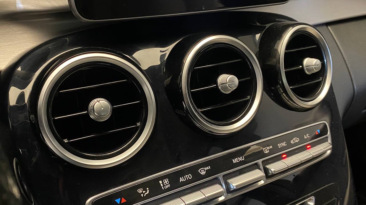 MERCEDES-BENZ C 180